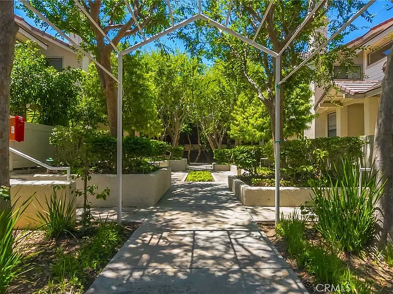 2577 Plaza Del Amo #737 — Photo 55