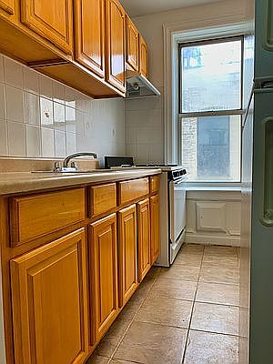 5th image of 846 50th St #D4