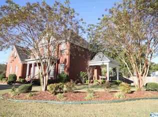 100 Todd Whitt Ln, Huntsville, AL 35806