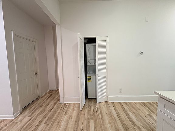 4th image of 1904 Fairmount Ave Floor 1