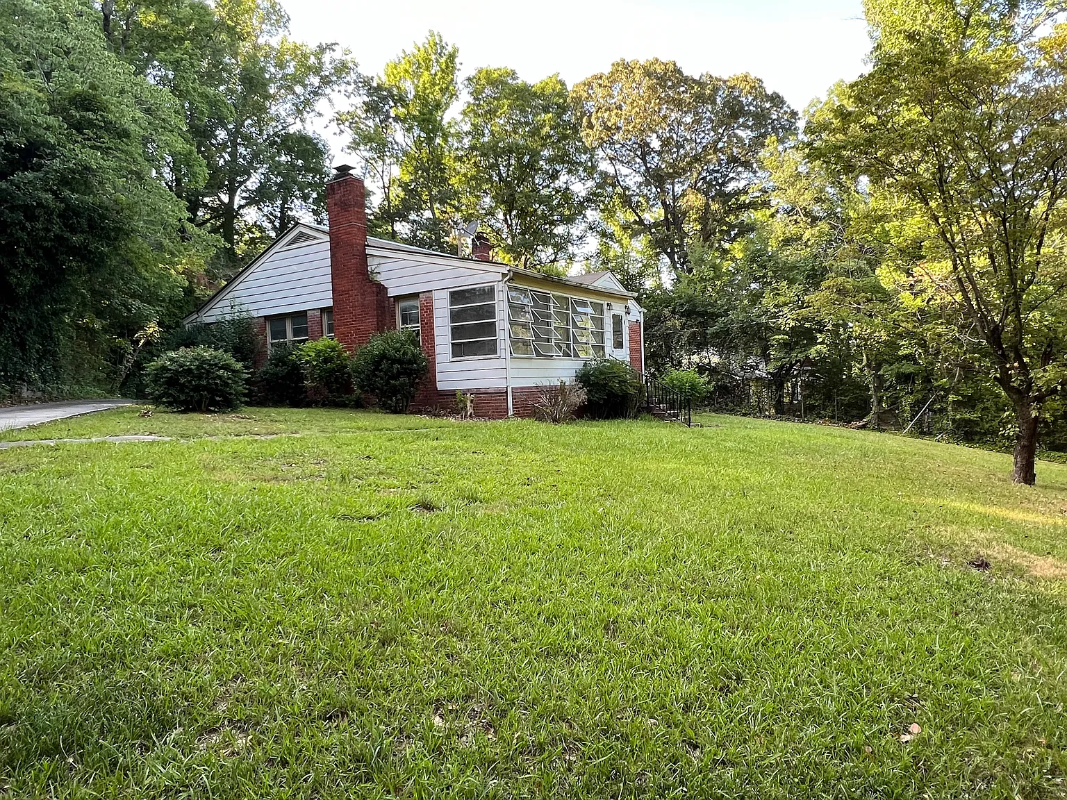 105 Shelton Cir — Photo 1