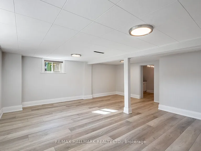 66 Ferncroft Dr — Photo 25