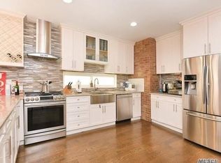 90-20 82nd Rd, Ridgewood, NY 11385