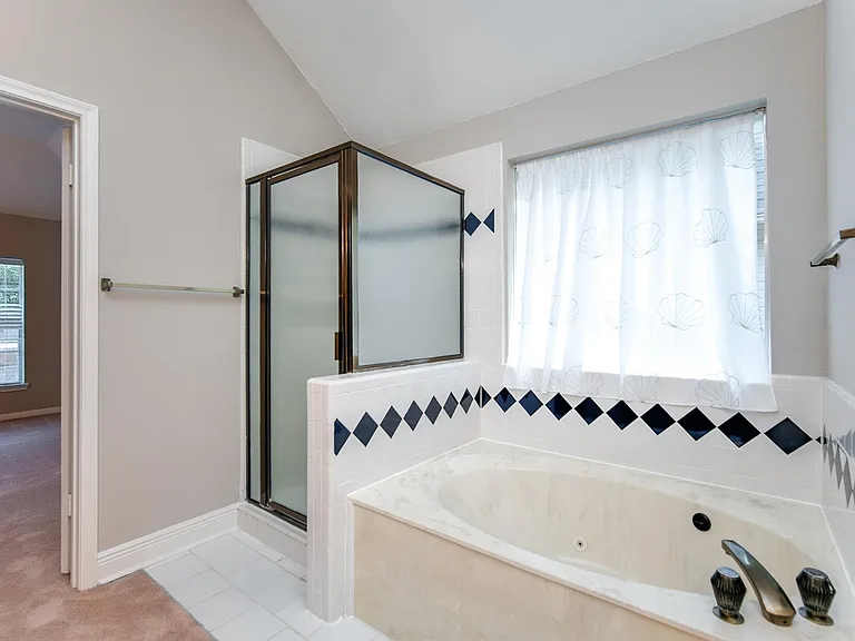 2710 Double Lake Dr — Photo 34