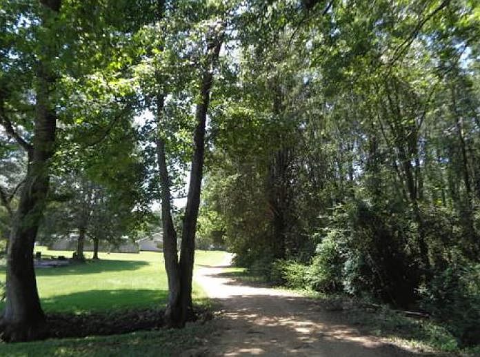 2nd image of 602 Burnham Dr
