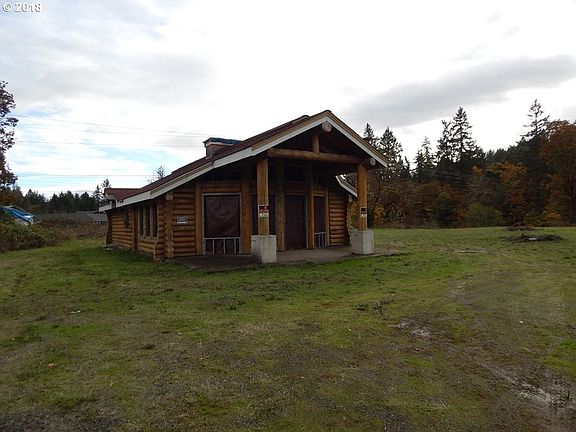 2nd image of 18775 N Umpqua Hwy