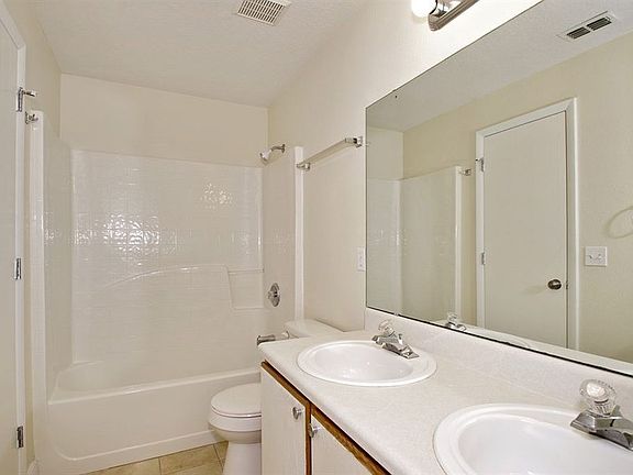 5th image of 4448 Bleasdale Ave #0