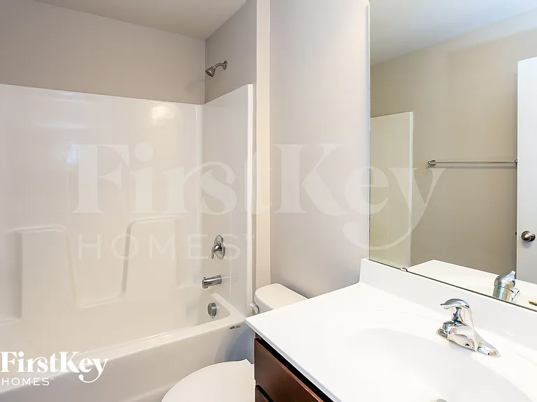 10724 Rivergate Dr NW — Photo 17