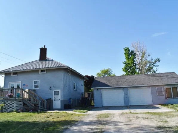 19998 180th St, Sumner, IA 50674