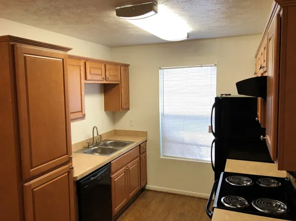 3603A Mahan St, Bryan, TX 77802