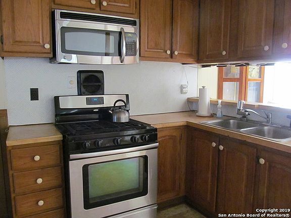 2nd image of 1328 Highview St