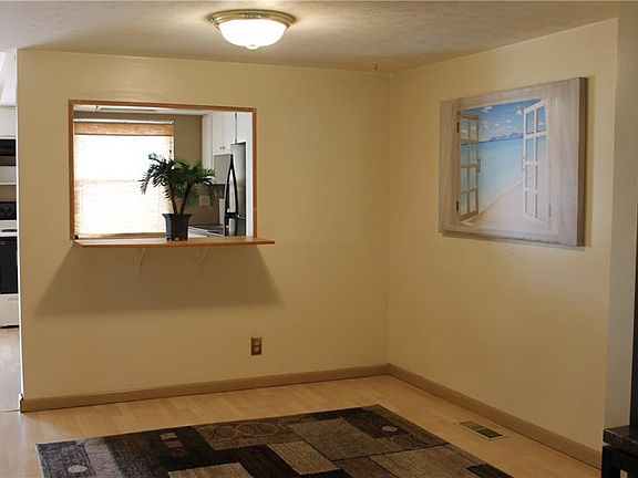 5th image of 120 Freedom Ct #120