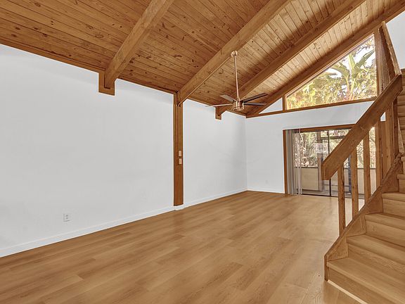 4th image of 100 Sparrow Dr #20-1