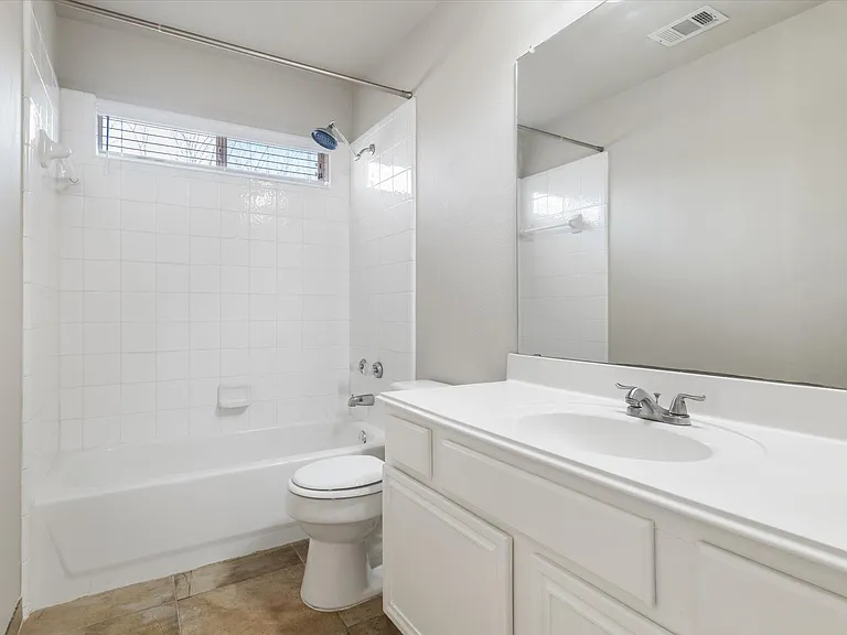 7914 Kristina Dr — Photo 19
