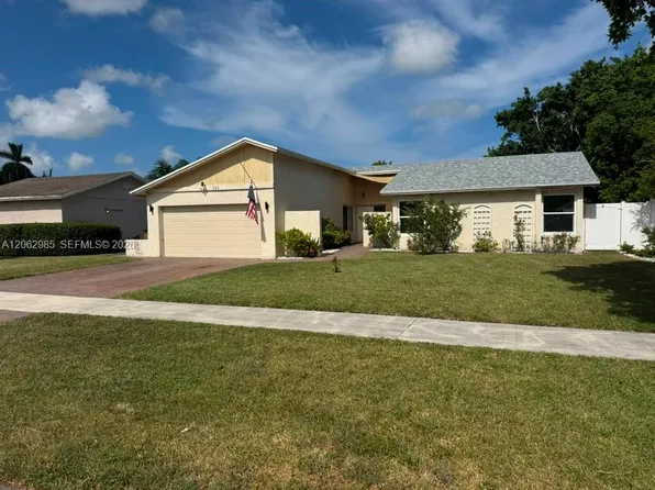 222 NW 41st Ave, Deerfield Beach, FL 33442