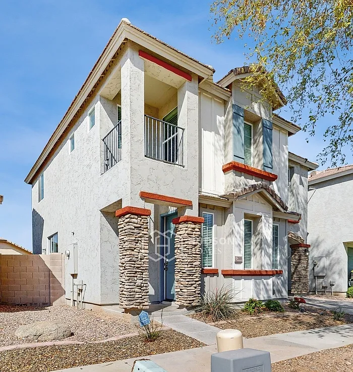 Building Photo - 2808 S 100th Dr
