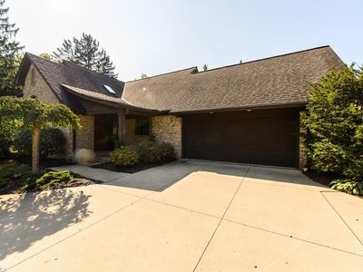 720 Magnolia Cir SE, North Canton, OH, 44709