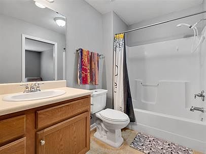 5th image of 26D Guinevere Ln