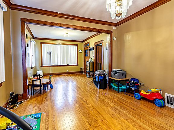 5th image of 1617 S Lombard Ave