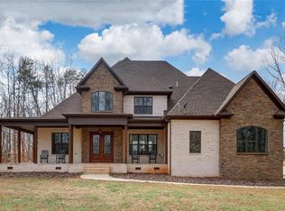 305 Grenham Rd, Greensboro, NC 27455