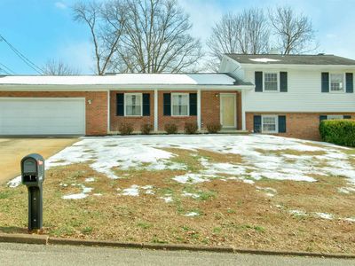 8413 Berry Dr, Evansville, IN, 47710
