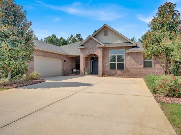 212 Brighton Cv, Freeport, FL 32439