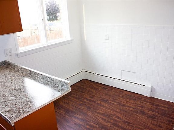2nd image of 250 Boll St