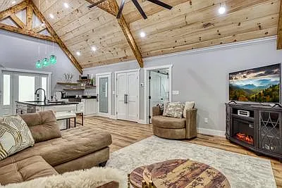 758 Timberlake Cir — Photo 9