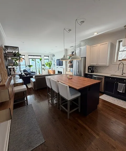 910 N Wolcott Ave #2 — Photo 8