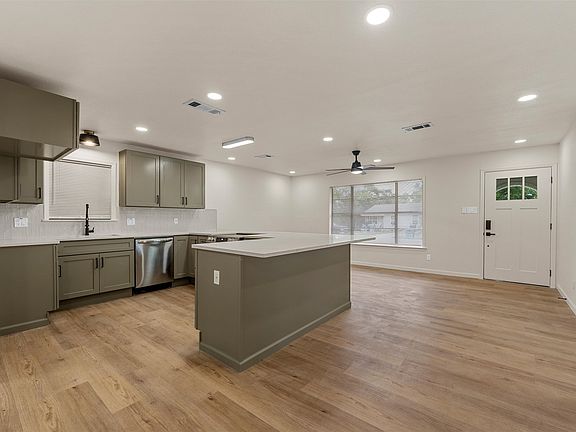 5th image of 311 Arthur St
