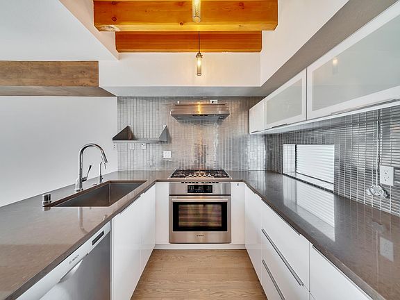 3rd image of 11575 Missouri Ave APT 9
