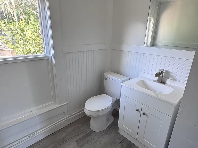 204 W Wisconsin Ave #3 — Photo 6