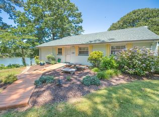 72 Monroe Dr, Deltaville, VA 23043