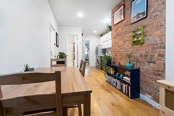 Rented by Brick&Mortar | media 25