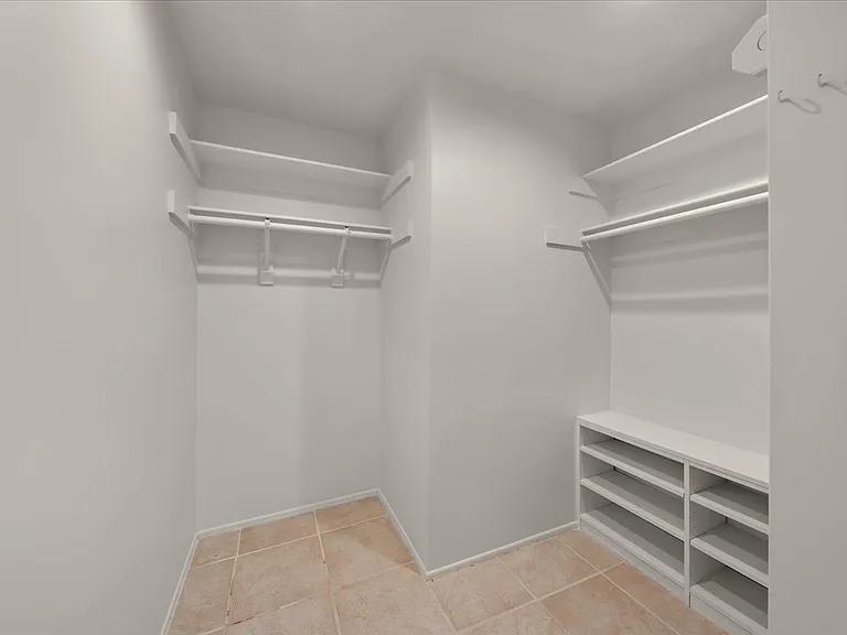 2222 Pier Ave — Photo 13