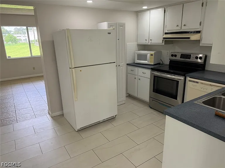343 Joel Blvd #111 — Photo 14