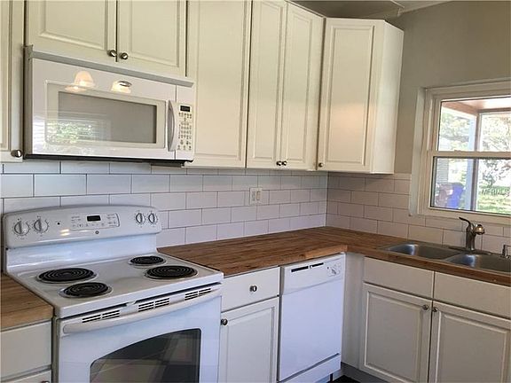 5th image of 1023 Connecticut Ave