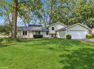 28W750 Wagner Dr, Warrenville, IL