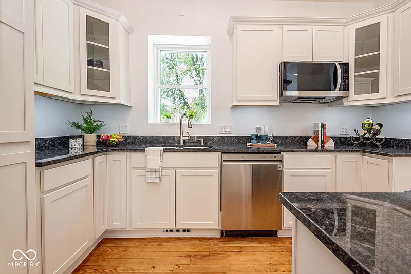 Thumbnail 14