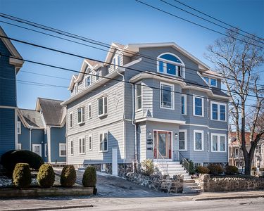 108-110 Burrill St UNIT 3, Swampscott, MA, 01907