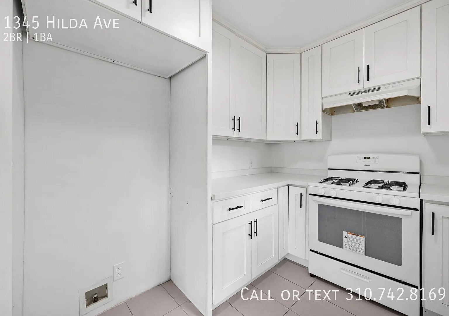 $2,695/month | Large Lower 2 Bed / 1 Bath | Private Patio | In-Unit Washer & Dryer | A/C | Parkin... — Photo 3