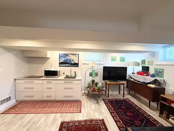 203 Helen St #2 — Photo 4