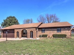14511 Alfalfa Ln, Sand Springs, OK 74063