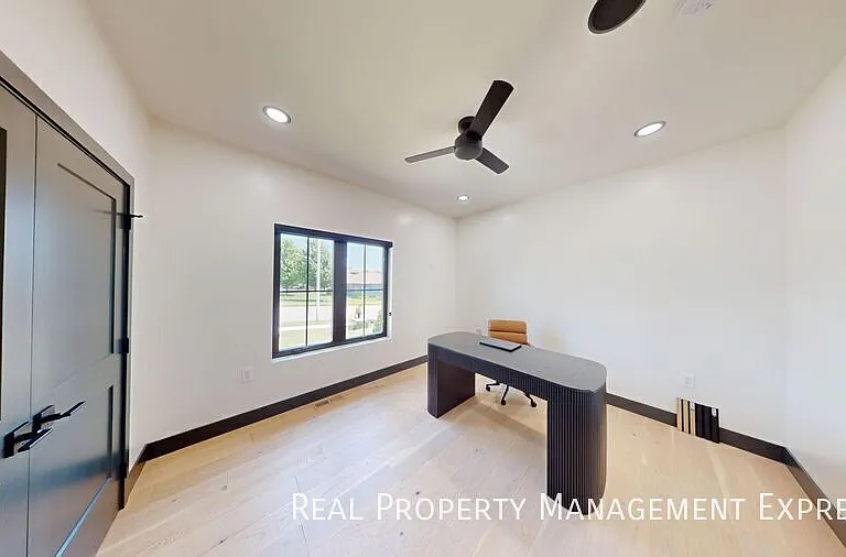 313 N Red Spruce Ave — Photo 14