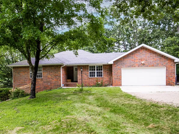 1719 N Pine Street, Marshfield, MO 65706