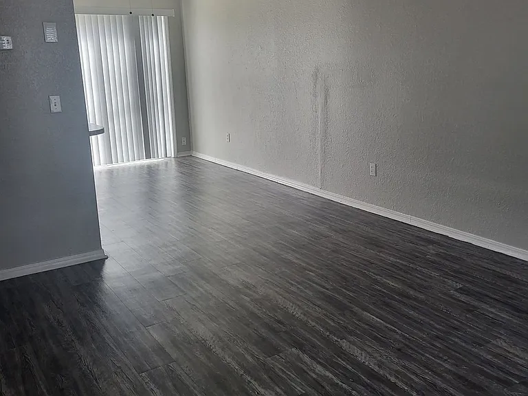 1704 Warren Dr — Photo 19