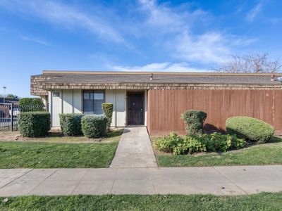 1221 N Peach Ave APT 101, Fresno, CA, 93727