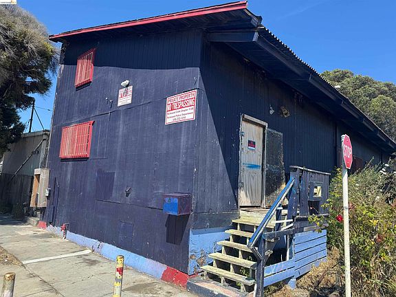 4th image of 4 18th St