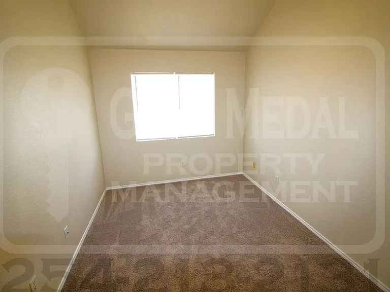 4509 Deek Dr — Photo 10