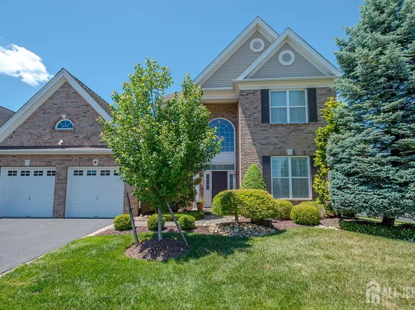 108 Kings Mill Rd, Monroe Township, NJ 08831